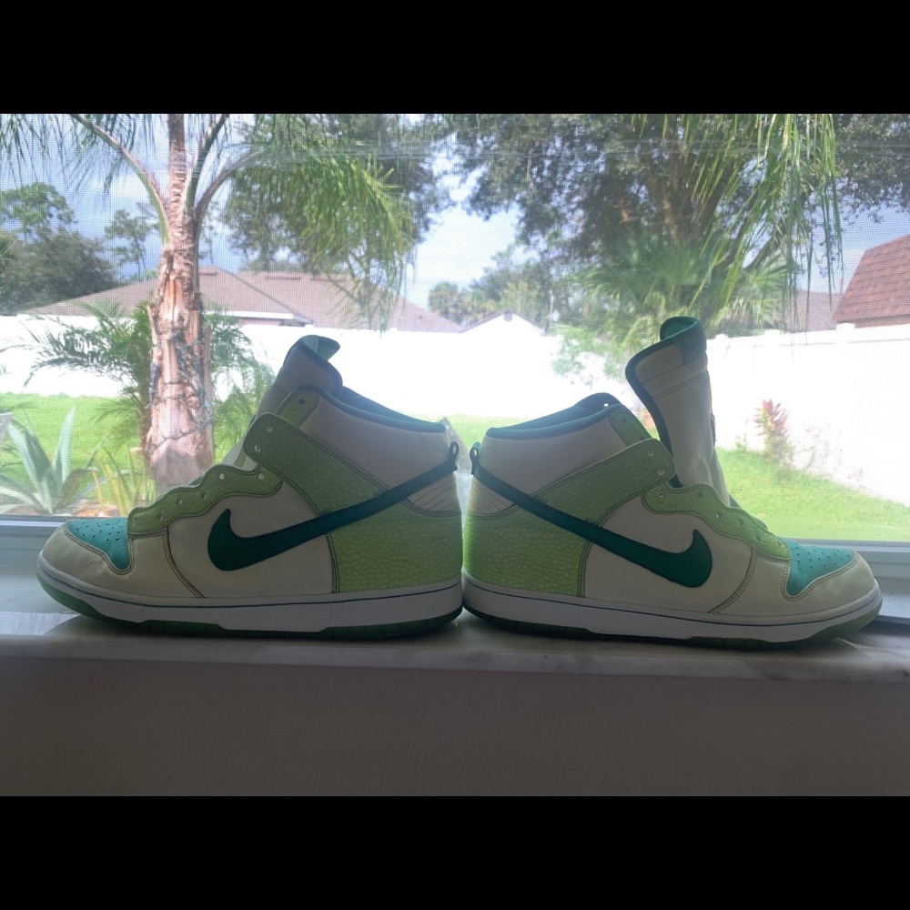 Nike dunks high  “glow in the dark"